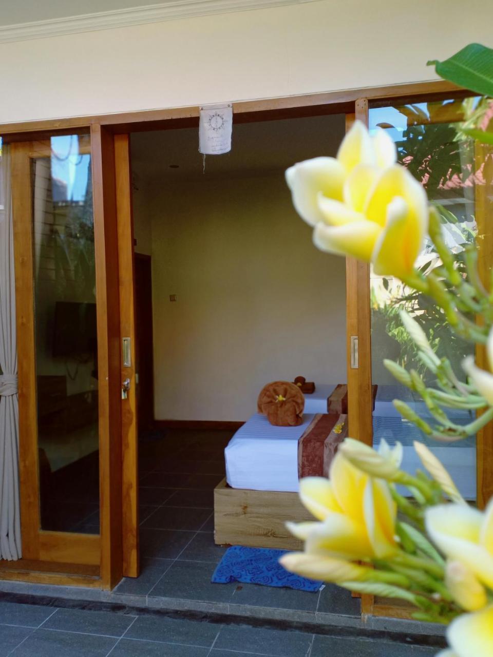 Singabu Bungalows Batununggul Exterior photo