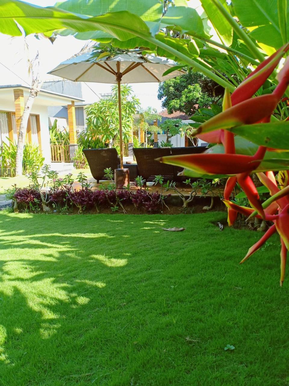 Singabu Bungalows Batununggul Exterior photo