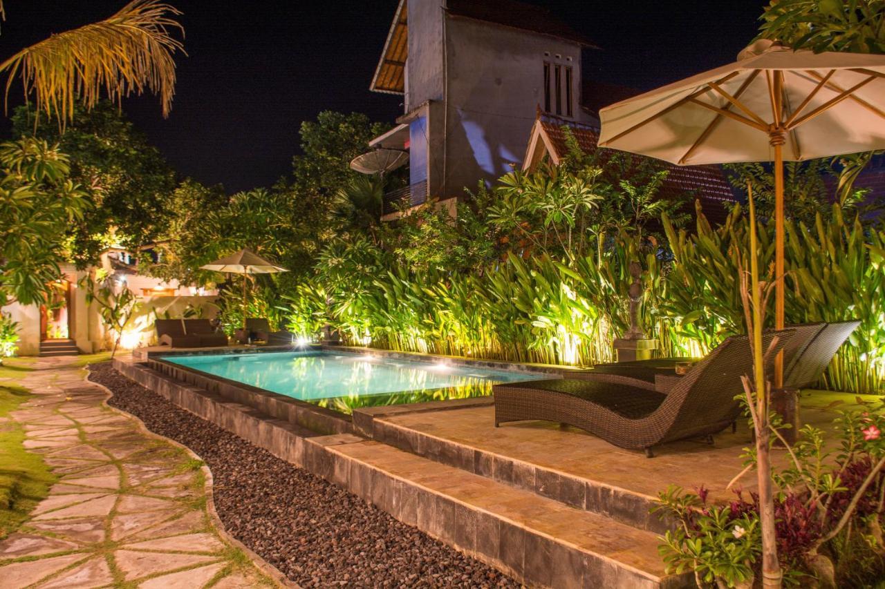 Singabu Bungalows Batununggul Exterior photo