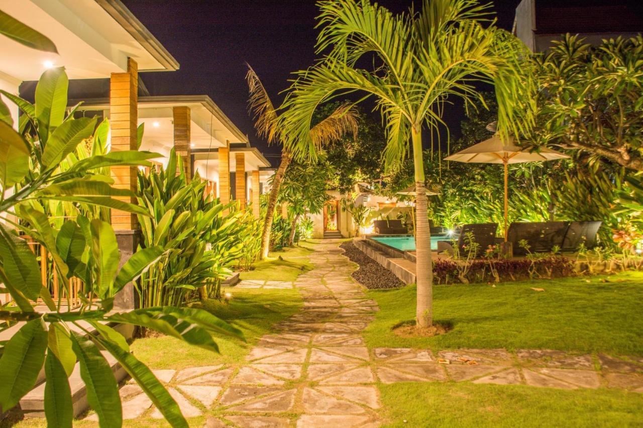 Singabu Bungalows Batununggul Exterior photo