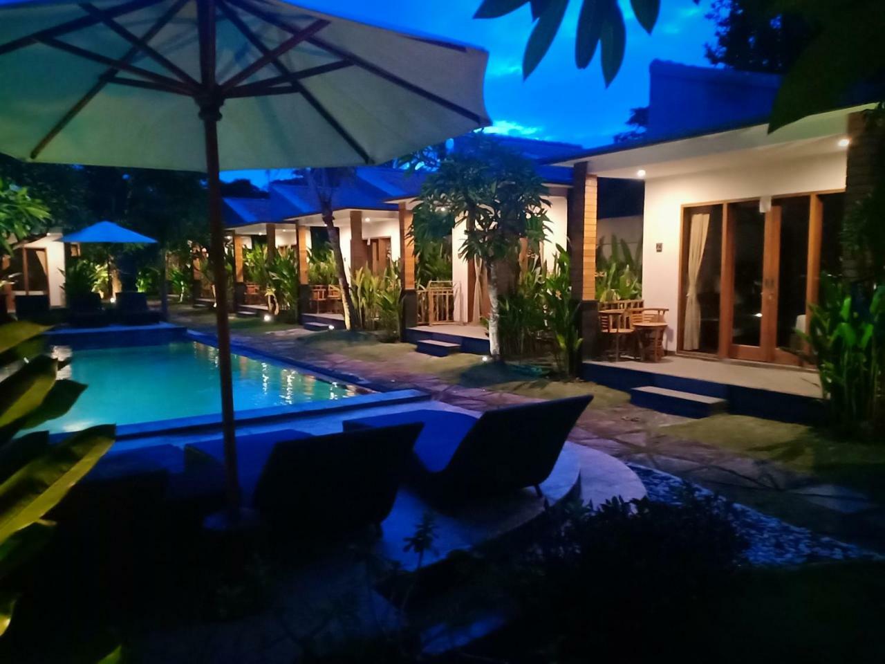 Singabu Bungalows Batununggul Exterior photo